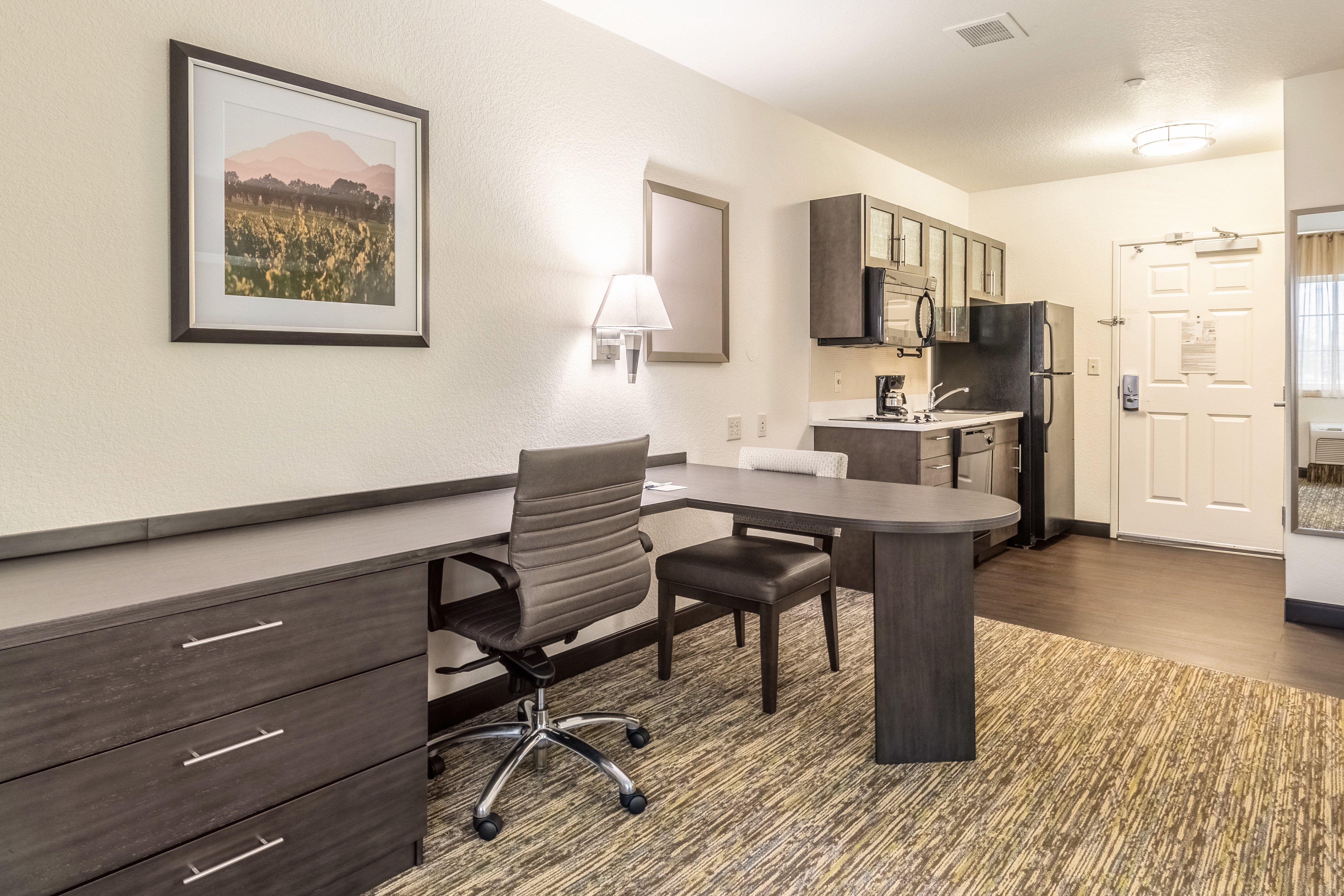 Candlewood Suites Portland Airport By Ihg Exterior foto